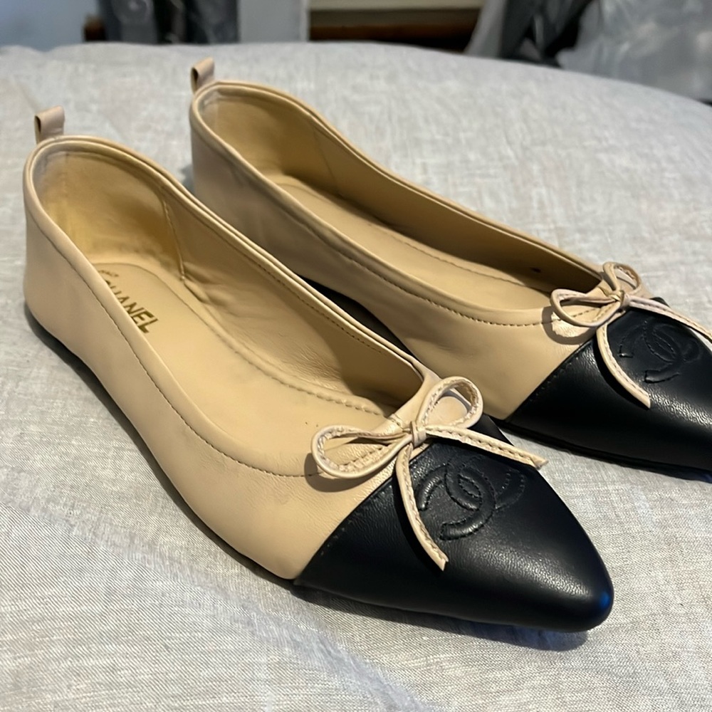 Super cute flats!